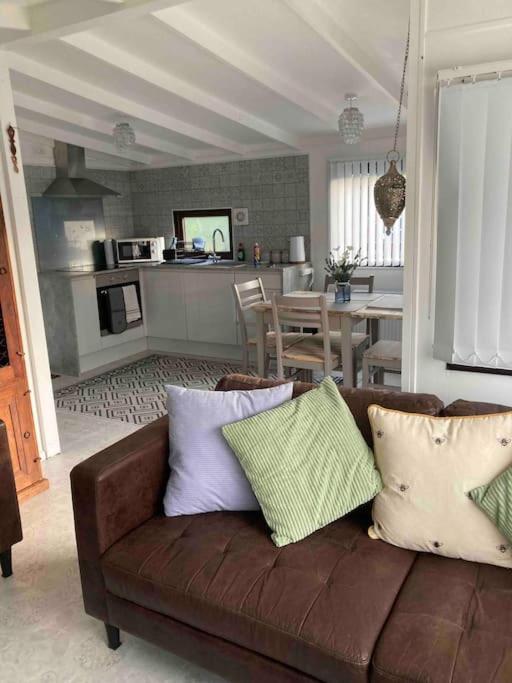 Cwtch Cymru Lodge 7F Caer Beris Holiday Lodge Park Builth Wells Zewnętrze zdjęcie